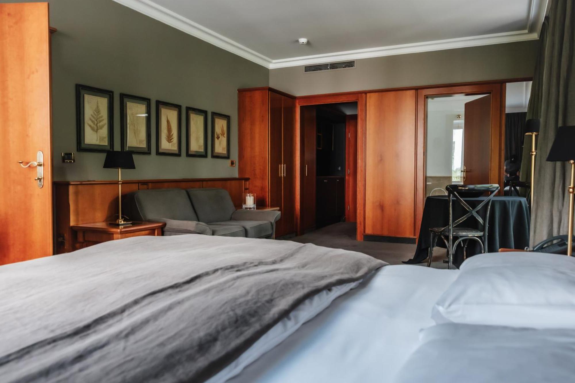 Hotel Villa Irma Мерано Екстериор снимка